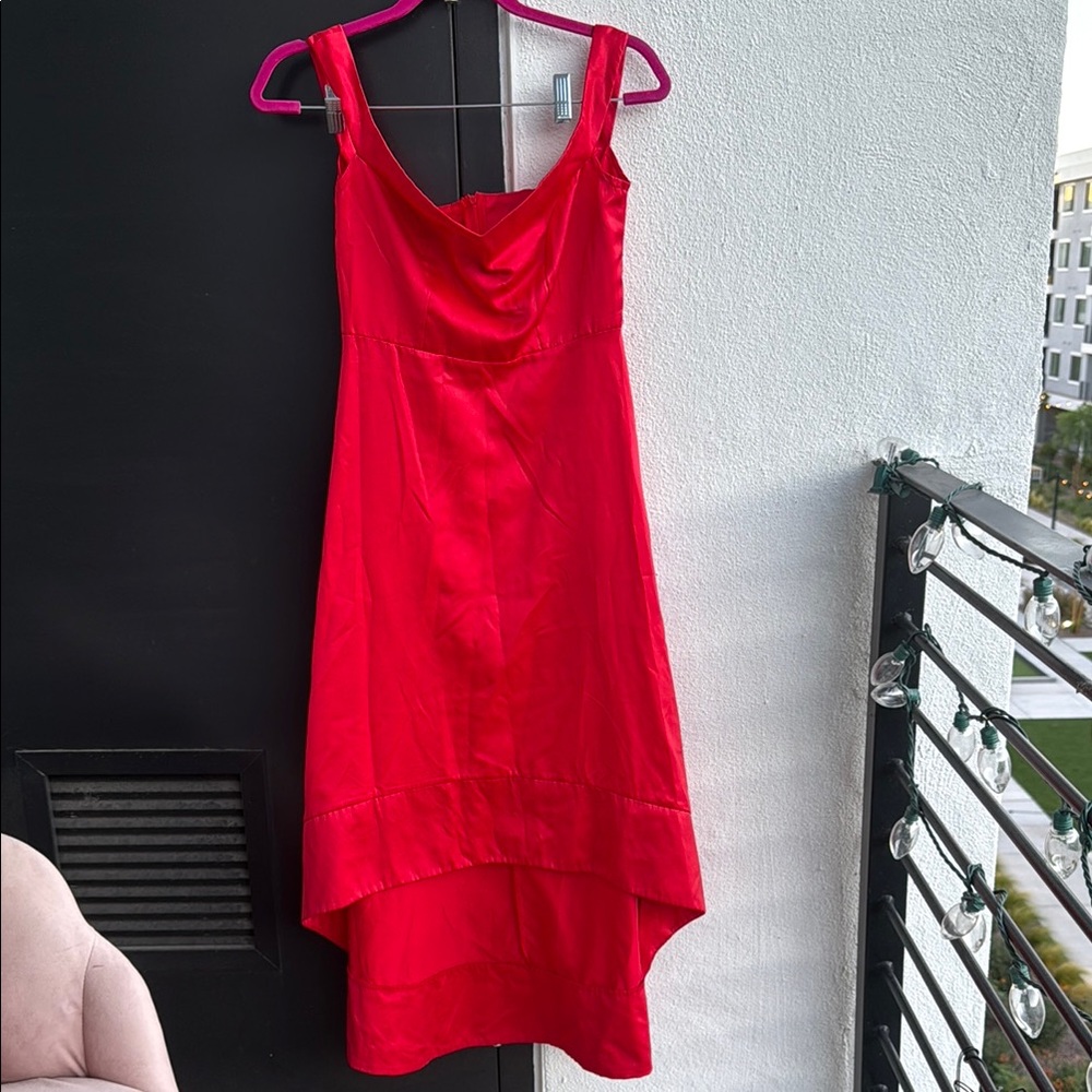 Elegant Red Sleeveless Dress